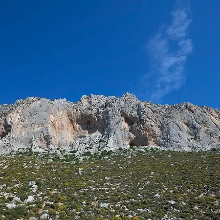White Pearl Kalymnos - 2bdr & Private Pool Villa *